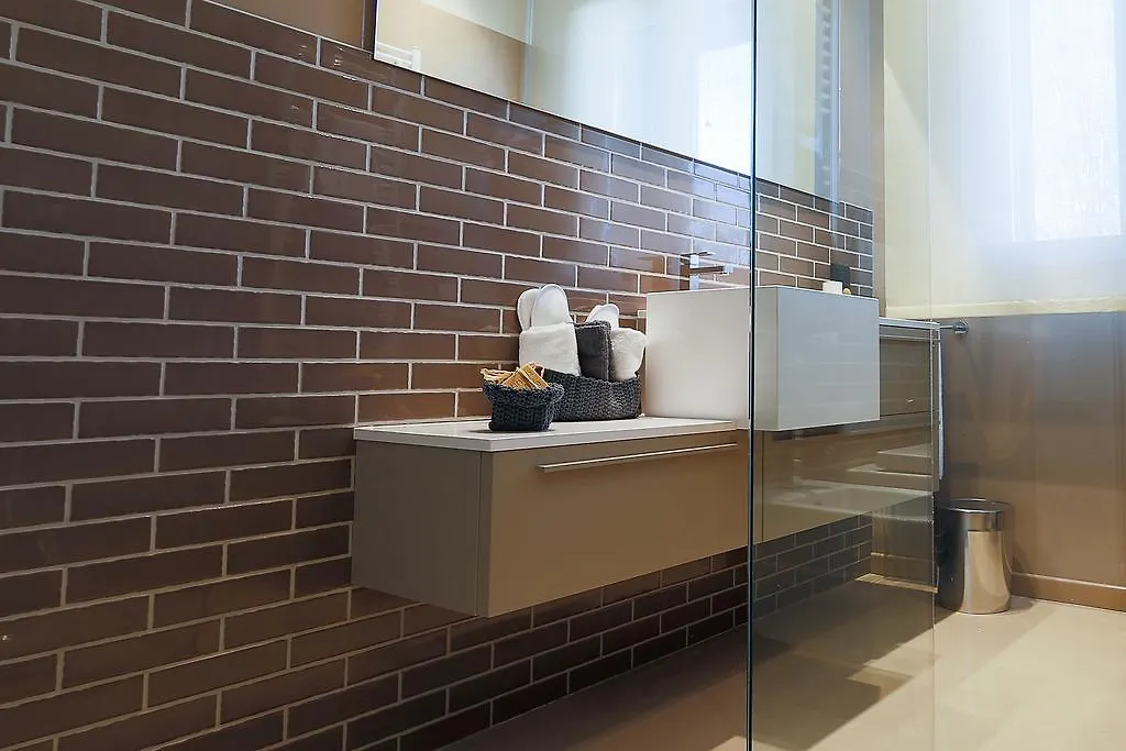 Emilia Suite Comfort Modena 0*,